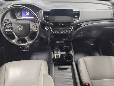 Used 2022 Honda Passport Elite image 2