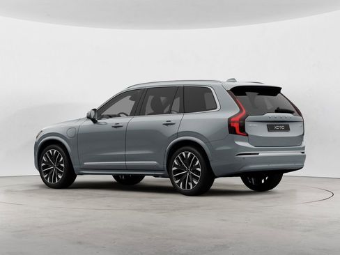 New 2026 Volvo XC90 T8 Ultra w/ Protection Package Premier image 3