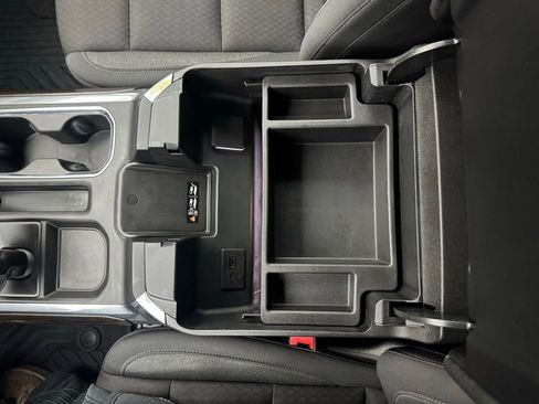 Used 2024 Chevrolet Silverado 1500 LT Trail Boss w/ Convenience Package II image 29