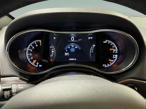 Used 2021 Jeep Grand Cherokee Laredo X image 24