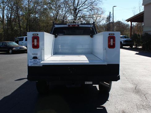 Used 2023 RAM 3500 Tradesman image 15