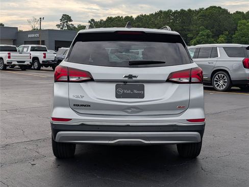 Used 2022 Chevrolet Equinox RS w/ RS Leather Package FWD image 4