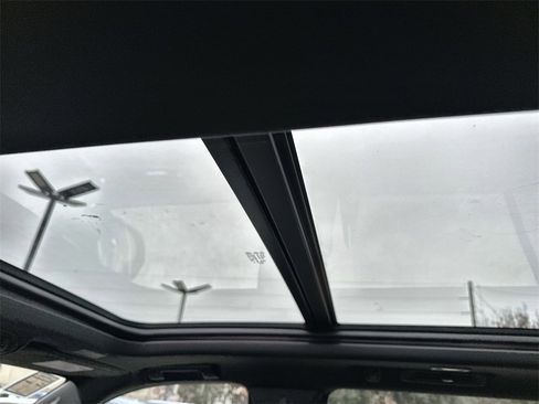 New 2026 GMC Yukon XL Denali w/ Advanced Technology Package image 19