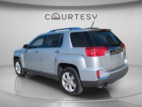 Used 2016 GMC Terrain SLT w/ Driver Alert Package I FWD image 5