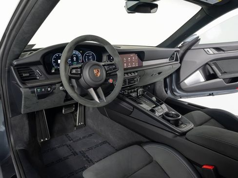 Certified 2025 Porsche 911 Carrera 4 GTS AWD/4WD image 15