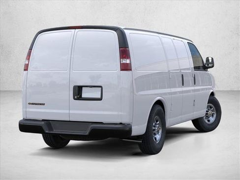 New 2026 Chevrolet Express 2500 RWD image 5