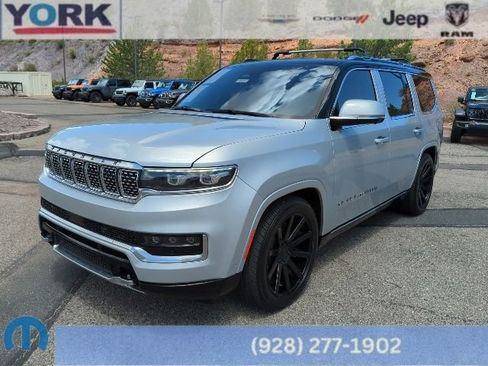 Certified 2022 Jeep Grand Wagoneer Series III w/ HD Trailer Tow Package AWD/4WD image 1