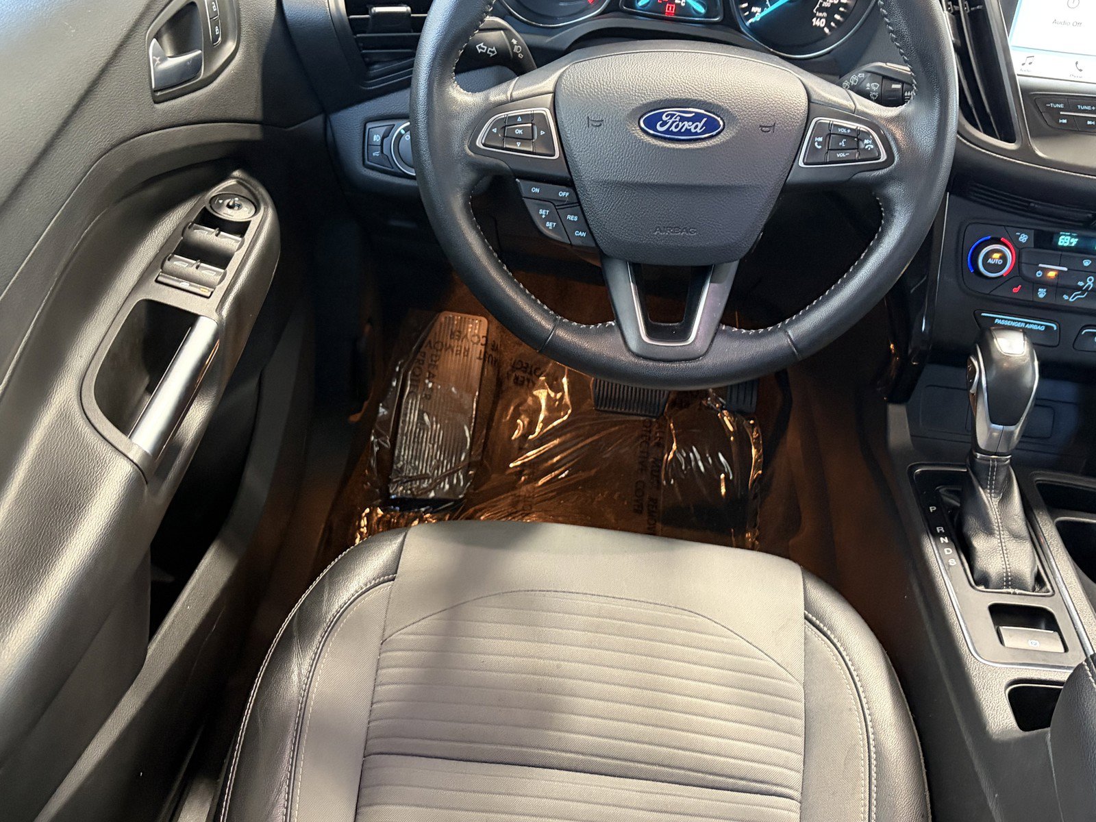 Used 2019 Ford Escape SE FWD image 25