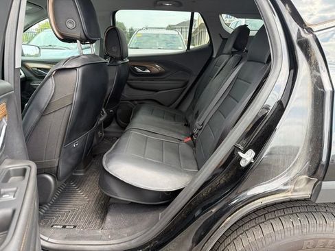 Used 2020 GMC Terrain SLE w/ Driver Convenience Package FWD image 11