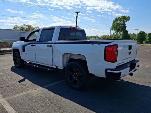 Used 2018 Chevrolet Silverado 1500 Custom w/ Custom Value Package AWD/4WD image 8