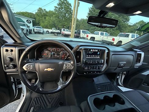 Used 2019 Chevrolet Silverado 2500 LT AWD/4WD image 16