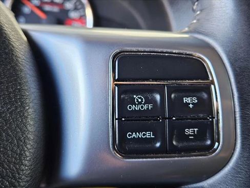 Used 2017 Jeep Wrangler Unlimited Rubicon image 12