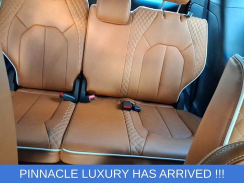 New 2026 Chrysler Pacifica Pinnacle AWD/4WD image 11