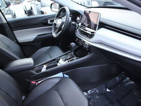 Used 2022 Jeep Compass Limited w/ Sun and Sound Group image 33