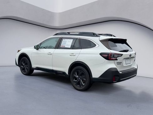 Used 2020 Subaru Outback Onyx Edition XT AWD/4WD image 3