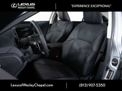 Used 2023 Lexus ES 300h w/ Premium Package FWD image 14