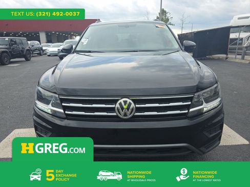 Used 2020 Volkswagen Tiguan SE w/ Panoramic Sunroof Package FWD image 1