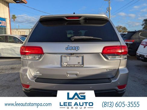 Used 2018 Jeep Grand Cherokee Laredo image 4