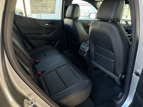 New 2026 Chevrolet Equinox LT w/ Convenience Package II image 18