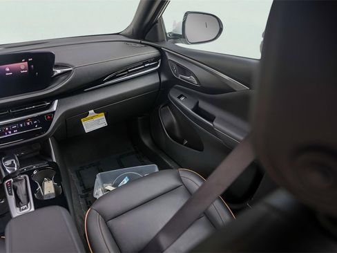 Certified 2024 Buick Envista Avenir image 30