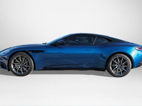 Used 2020 Aston Martin DB11 Coupe image 9