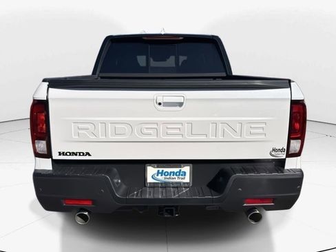 New 2026 Honda Ridgeline Black Edition image 6
