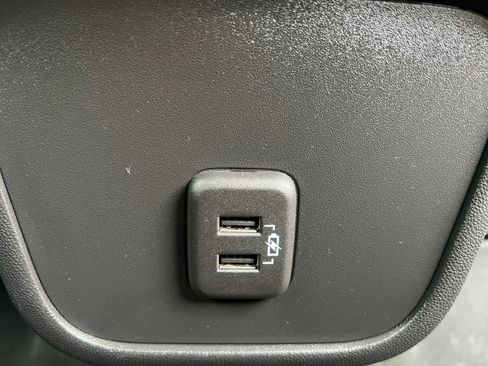 Used 2023 GMC Terrain SLE w/ Driver Convenience Package AWD/4WD image 15