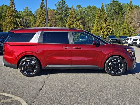 New 2026 Kia Carnival EX image 7