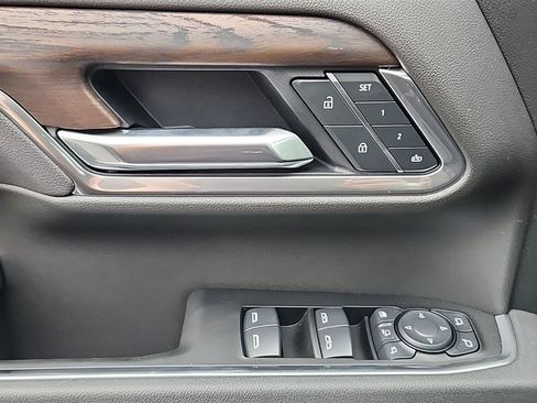 New 2025 GMC Sierra 2500 SLT w/ SLT Premium Package image 16