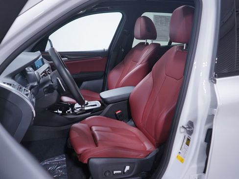 Used 2023 BMW X3 sDrive30i w/ M Sport Package image 7