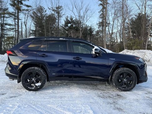 Used 2021 Toyota RAV4 XSE image 4