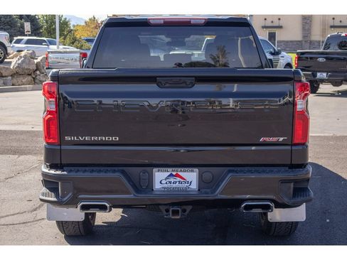 Used 2022 Chevrolet Silverado 1500 RST AWD/4WD image 4