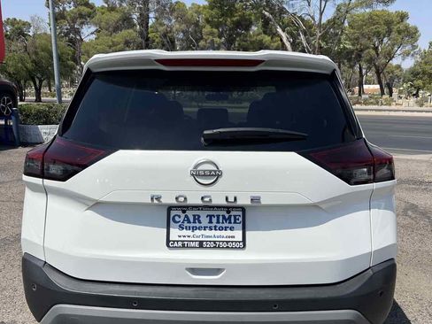 Used 2023 Nissan Rogue S image 4