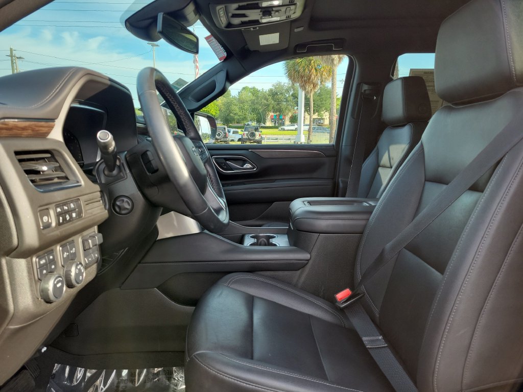 Used 2023 Chevrolet Tahoe Z71 w/ Luxury Package AWD/4WD image 13