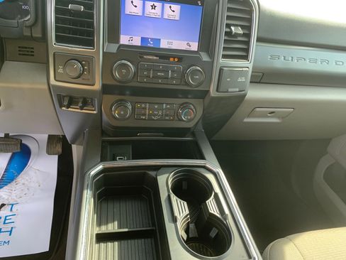 Used 2019 Ford F250 XLT w/ XLT Premium Package image 21