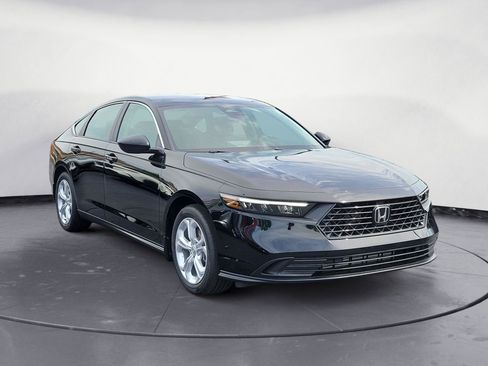 New 2026 Honda Accord LX image 2