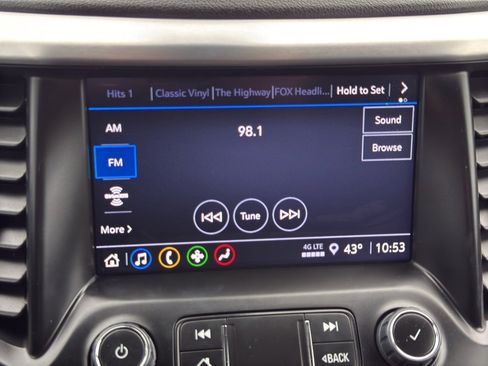 Used 2023 GMC Acadia SLE w/ Driver Convenience Package image 19