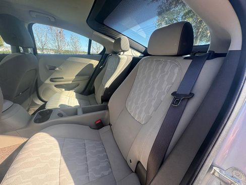Used 2014 Chevrolet Volt w/ Enhanced Safety Package 1 image 17