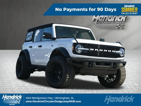 Used 2023 Ford Bronco Wildtrak AWD/4WD image 1