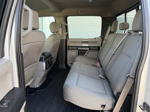 Used 2019 Ford F150 XLT w/ Equipment Group 302A Luxury AWD/4WD image 11