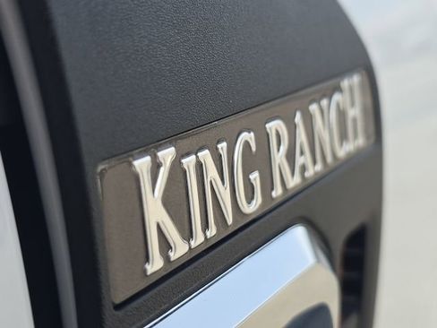 Used 2025 Ford F350 King Ranch w/ FX4 Off-Road Package image 9