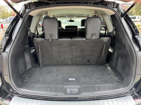 Used 2018 Nissan Pathfinder SL image 14