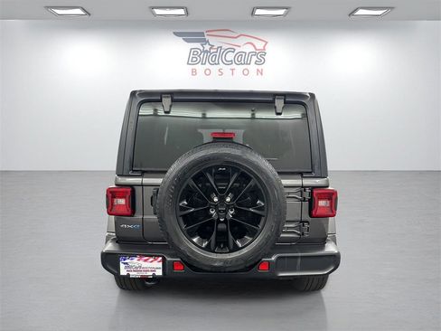Used 2021 Jeep Wrangler Unlimited Sahara w/ Cold Weather Group image 9