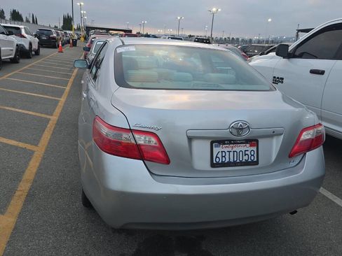 Used 2007 Toyota Camry LE image 3