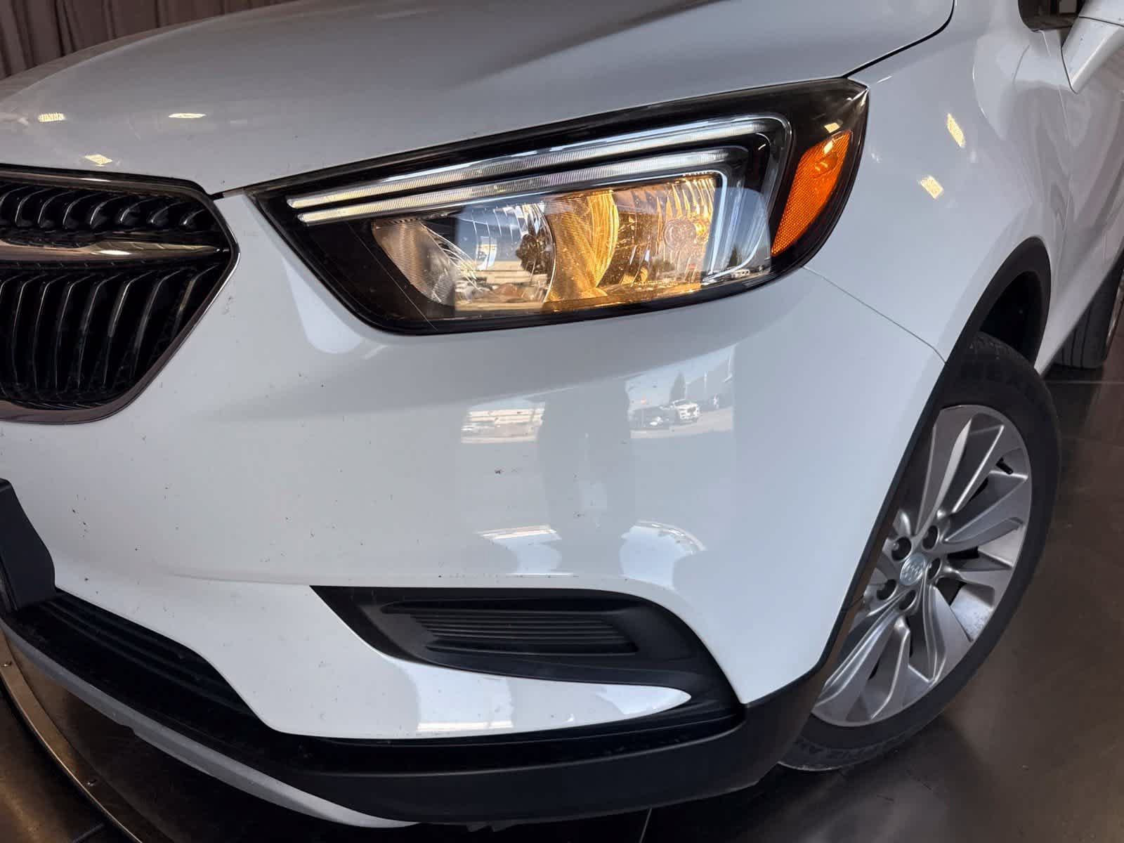 Used 2020 Buick Encore Preferred FWD image 9