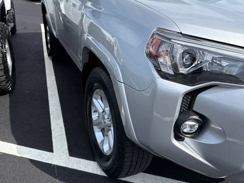 Used 2021 Toyota 4Runner SR5 RWD image 4