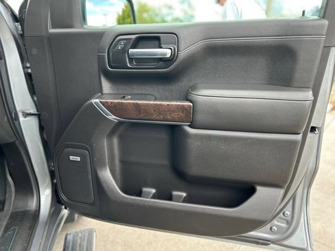 Used 2021 GMC Sierra 1500 Denali w/ Denali Ultimate Package AWD/4WD image 34