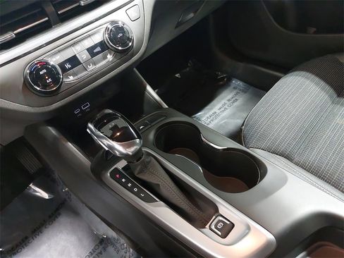 Used 2024 Buick Envista Preferred w/ Convenience I Package image 57