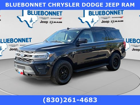 Used 2022 Ford Expedition XLT AWD/4WD image 1