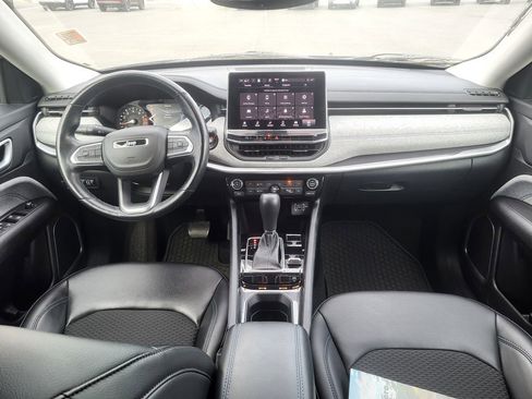 Used 2022 Jeep Compass Latitude w/ Convenience Group image 11